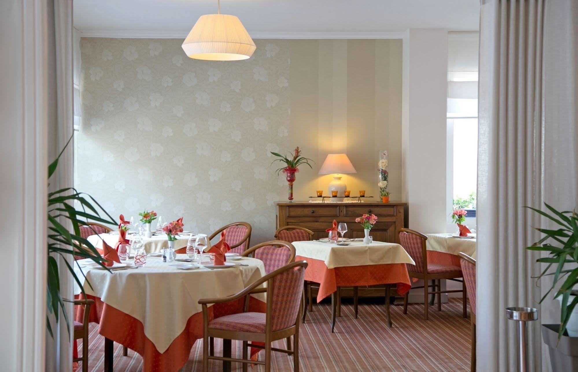 Logis De La Rose Hotel Doué-la-Fontaine