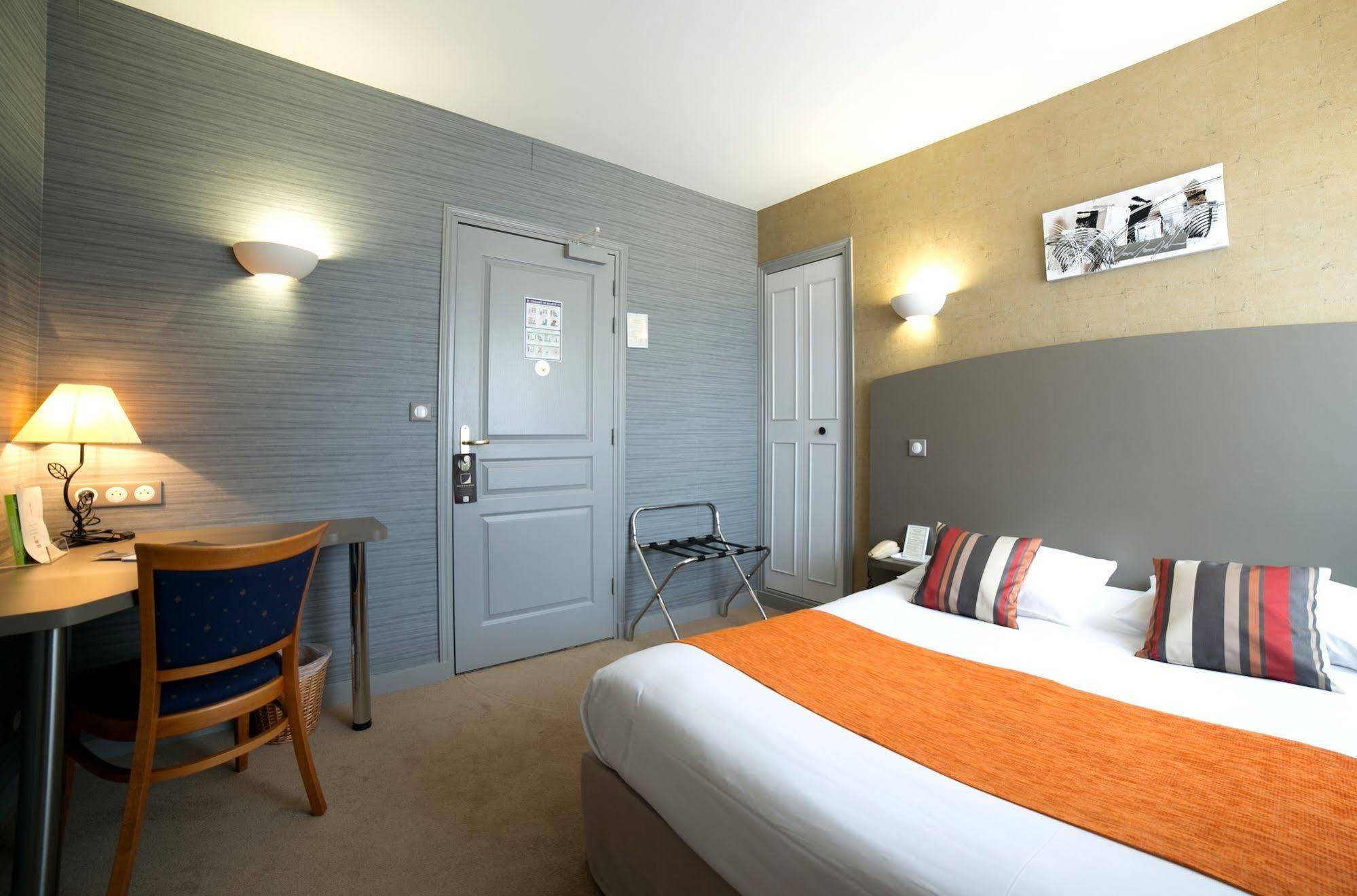 Logis De La Rose Hotel 3*